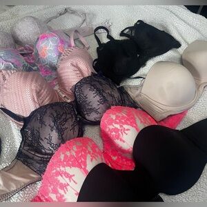 Victoria’s Secret 36DD bras